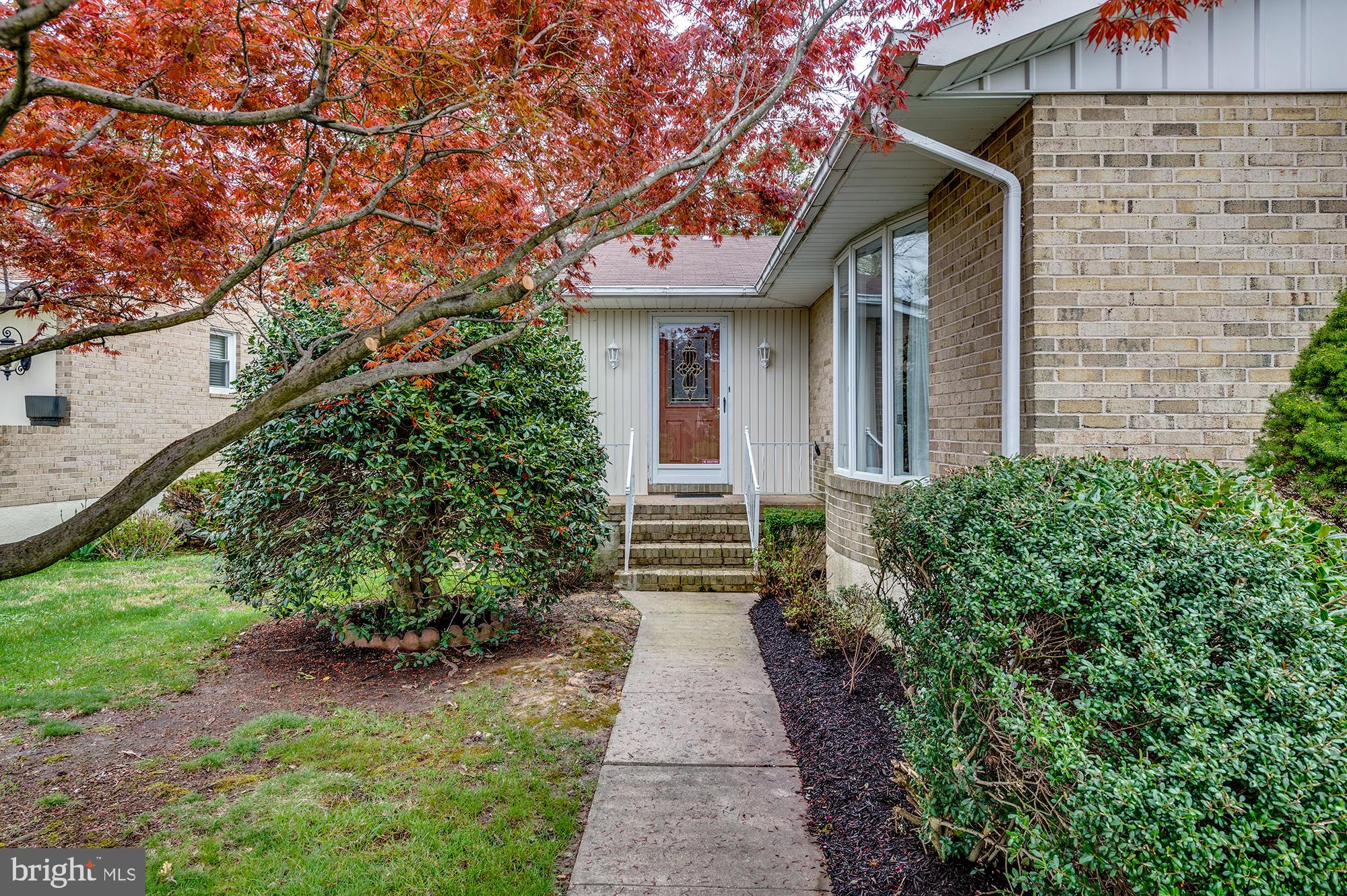 9209 Gardenia Road Baltimore, MD 21236 - Photo 5 of 34 Front Entrance
