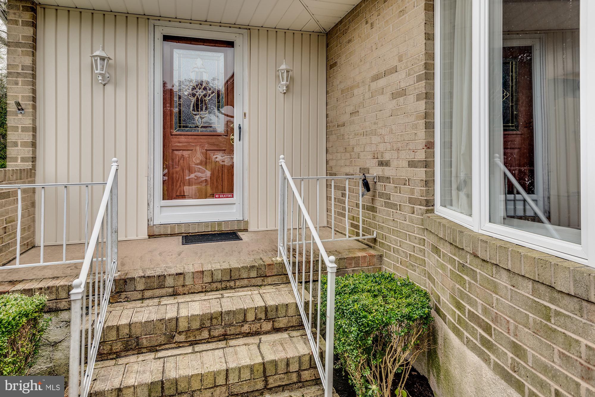 9209 Gardenia Road Baltimore, MD 21236 - Photo 6 of 34 Gallery Image 6
