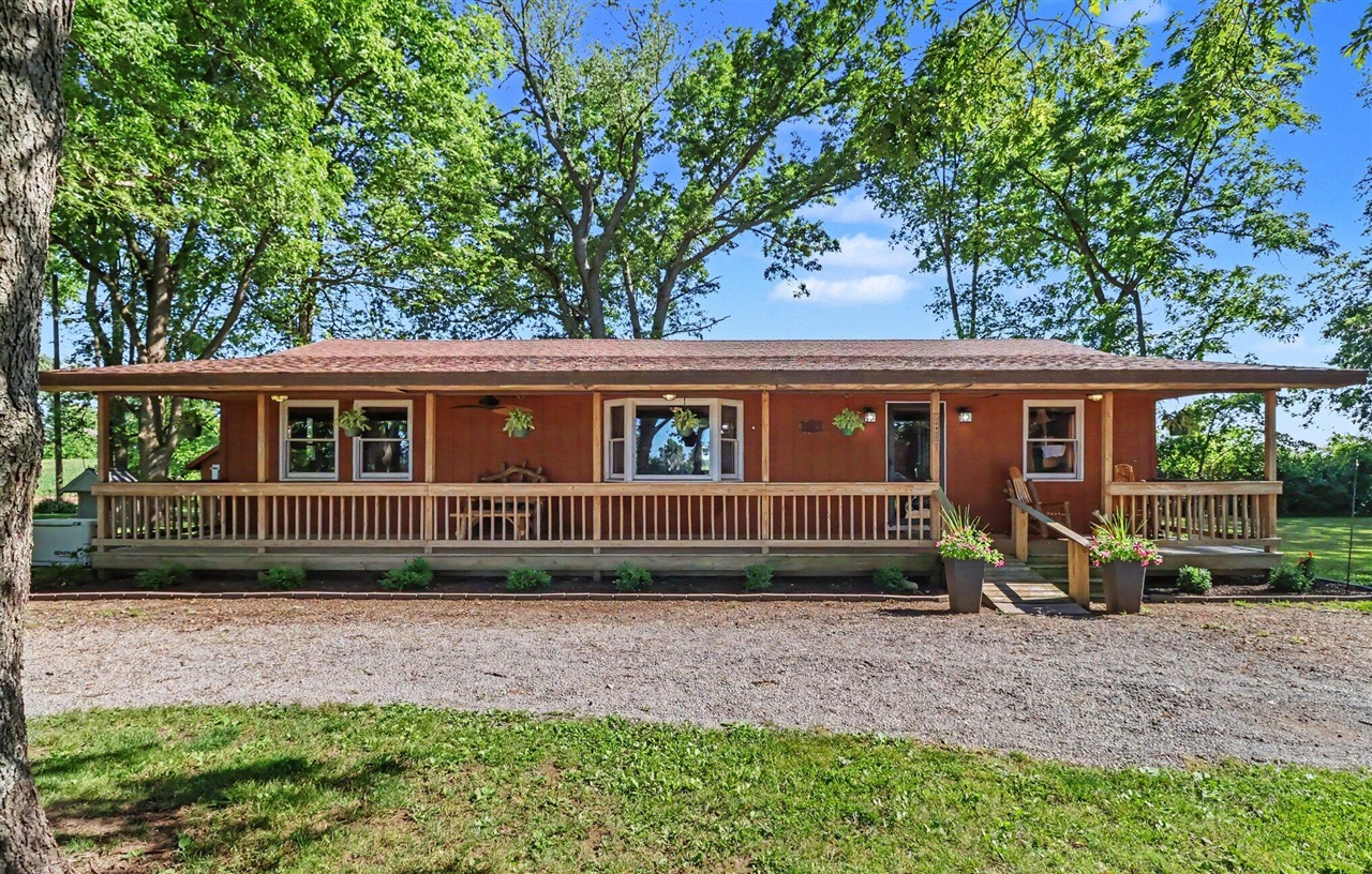 30069 Brandt Road Colon, MI 49040 - Photo 2 of 26