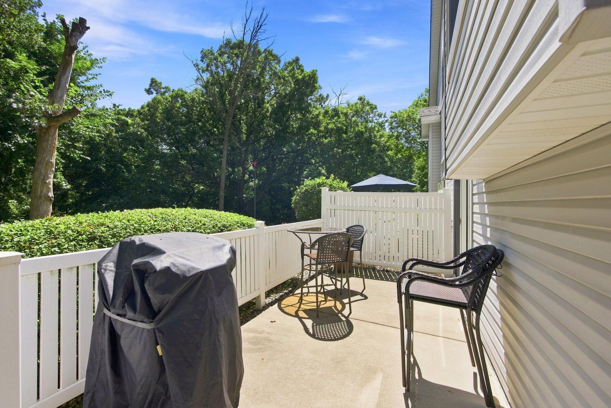 8473 Cortland Road Eden Prairie, MN 55344 - Photo 8 of 24