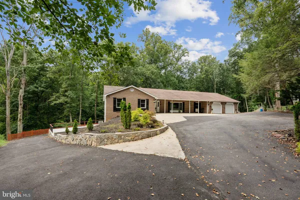 $699,900 | 8304 Mariner Court, Gaithersburg, MD 20882