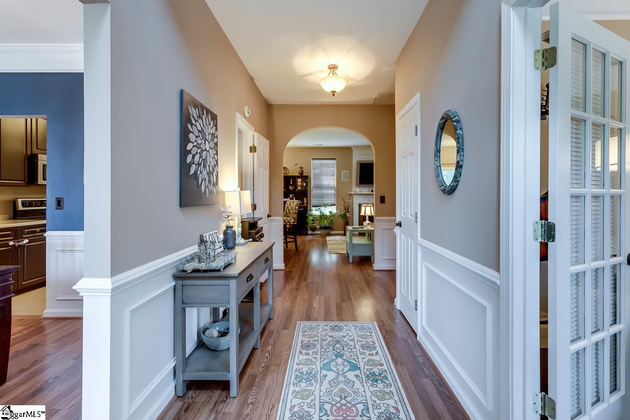 4 Bluff Ridge Court Greenville, SC 29617 - Photo 3 of 34 Gallery Image 3