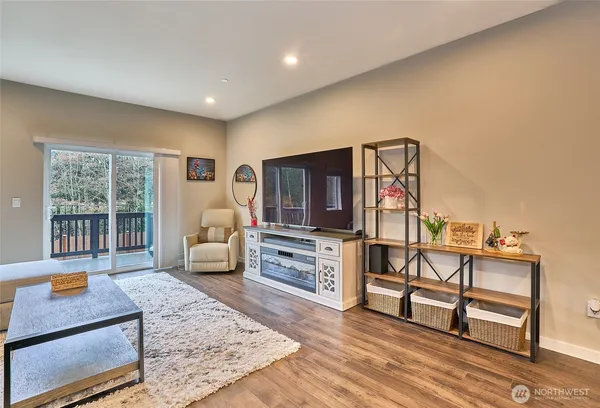 $635,000 | 9618 19th Avenue Southeast, Unit C, Everett, WA 98208