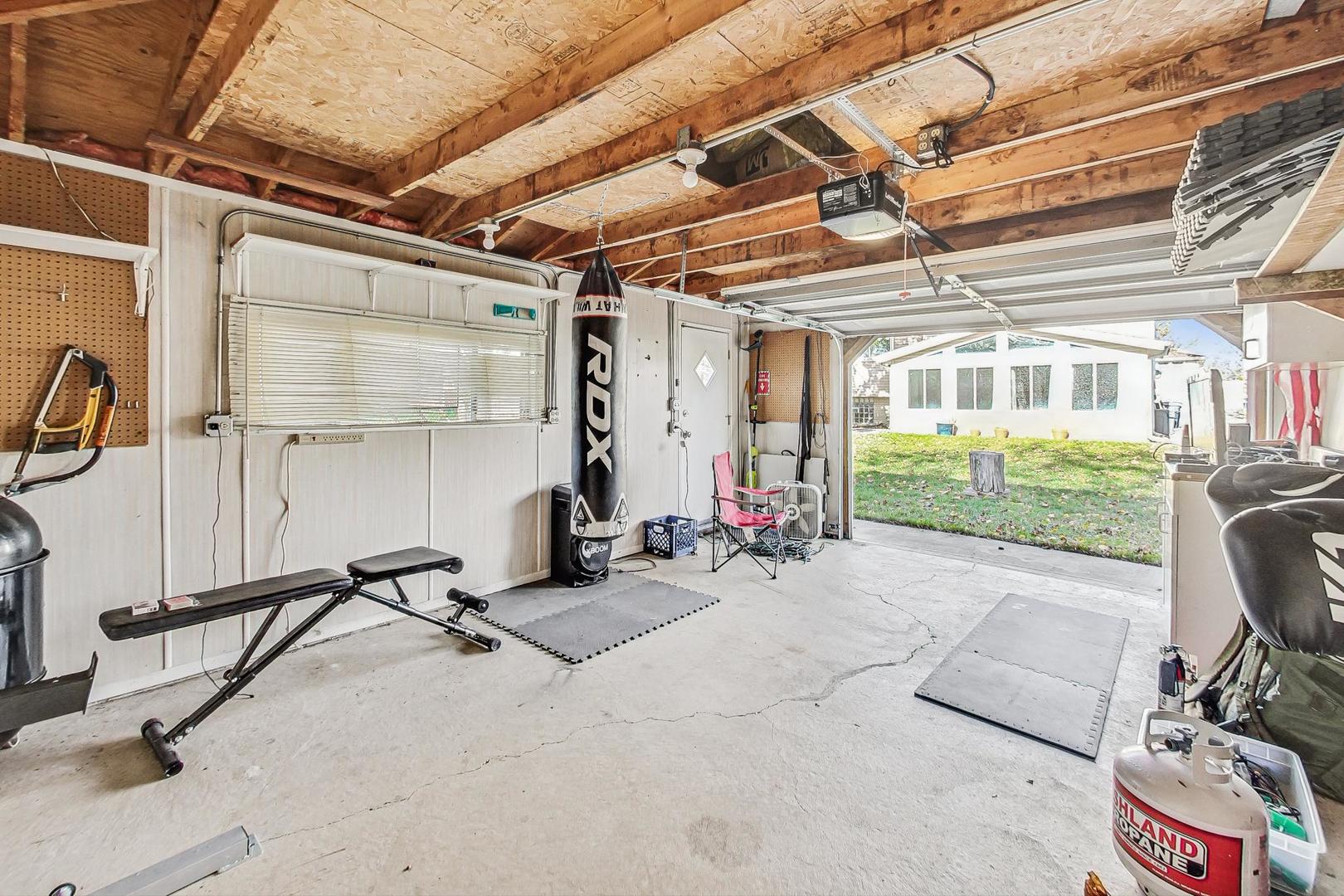 389 Dulles Road Des Plaines, IL 60016 - Photo 33 of 36 Gallery Image 33