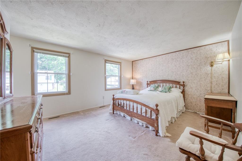 464 Tivoli Road Pittsburgh, PA 15239 - Photo 12 of 23 Gallery Image 12