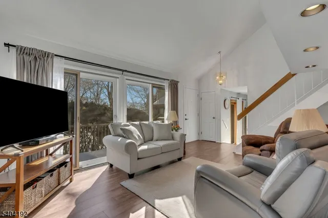 $565,000 | 85 Sycamore Court, Bernards, NJ 07920