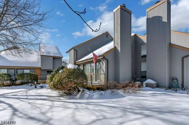 $565,000 | 85 Sycamore Court, Bernards, NJ 07920