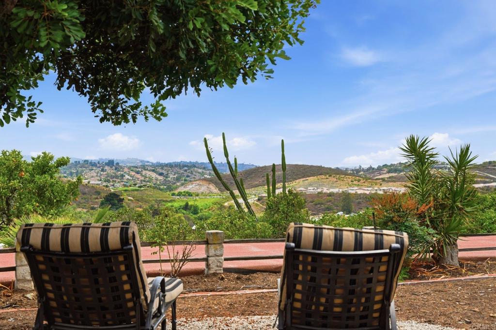 1765 Robinhood Road Vista, CA 92084 - Photo 28 of 58