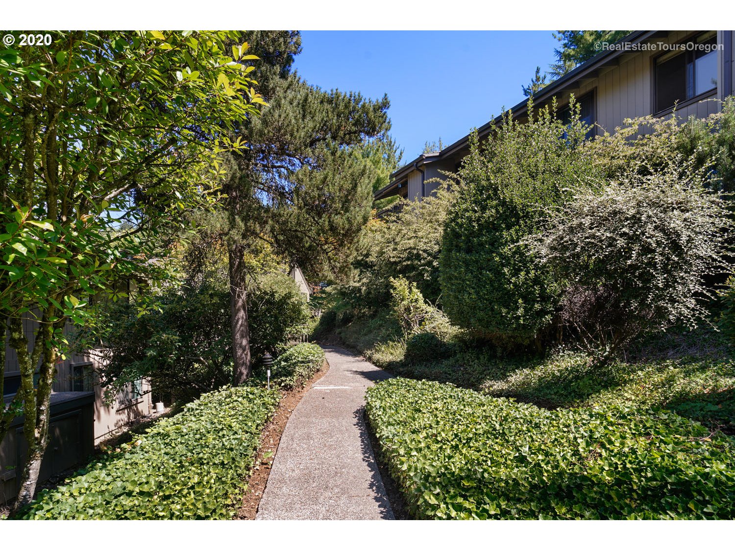 7746 Southwest Barnes Road, Unit C Portland, OR 97225 - Photo 26 of 31 Gallery Image 26