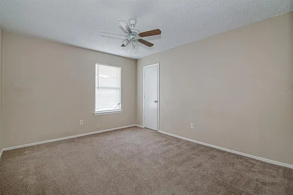 $1,395 | 101 Cedar Crest Street, Unit 101, Joshua, TX 76058