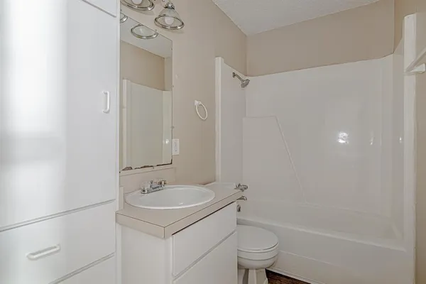 $1,395 | 101 Cedar Crest Street, Unit 101, Joshua, TX 76058