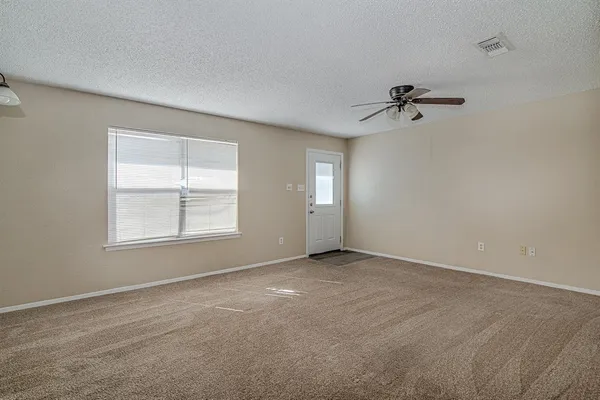 $1,395 | 101 Cedar Crest Street, Unit 101, Joshua, TX 76058