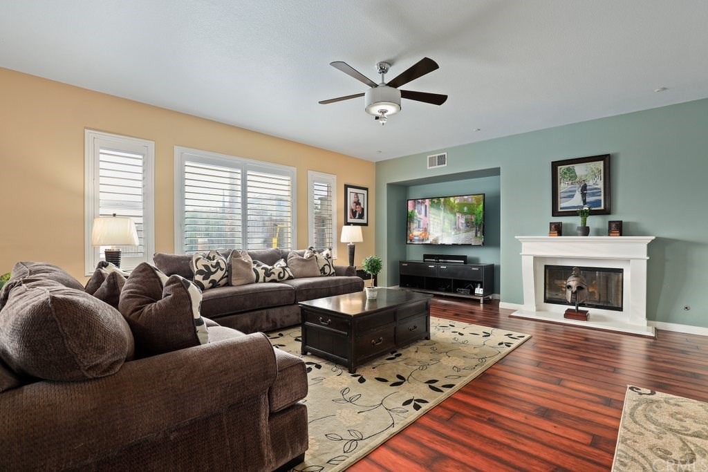 16929 Spring Canyon Place Riverside, CA 92503 - Photo 16 of 36 Gallery Image 16