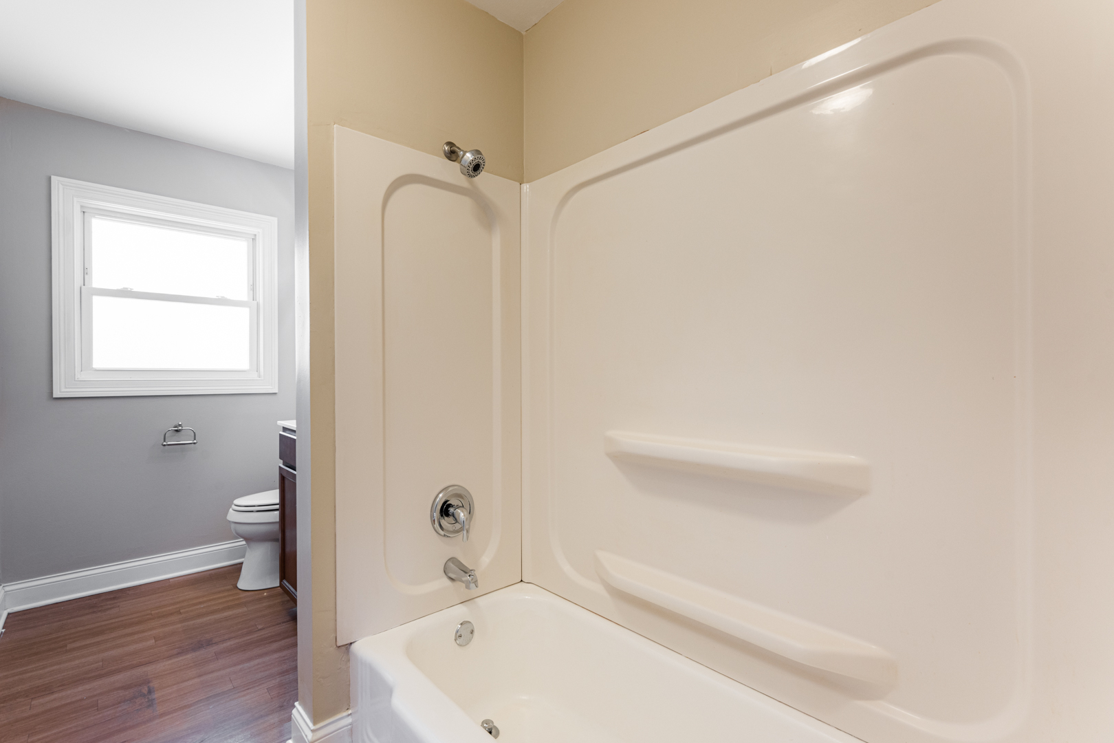 25 5n568 Il Rte Street St. Charles, IL 60174 - Photo 13 of 30 a bathroom with a bathtub and a shower