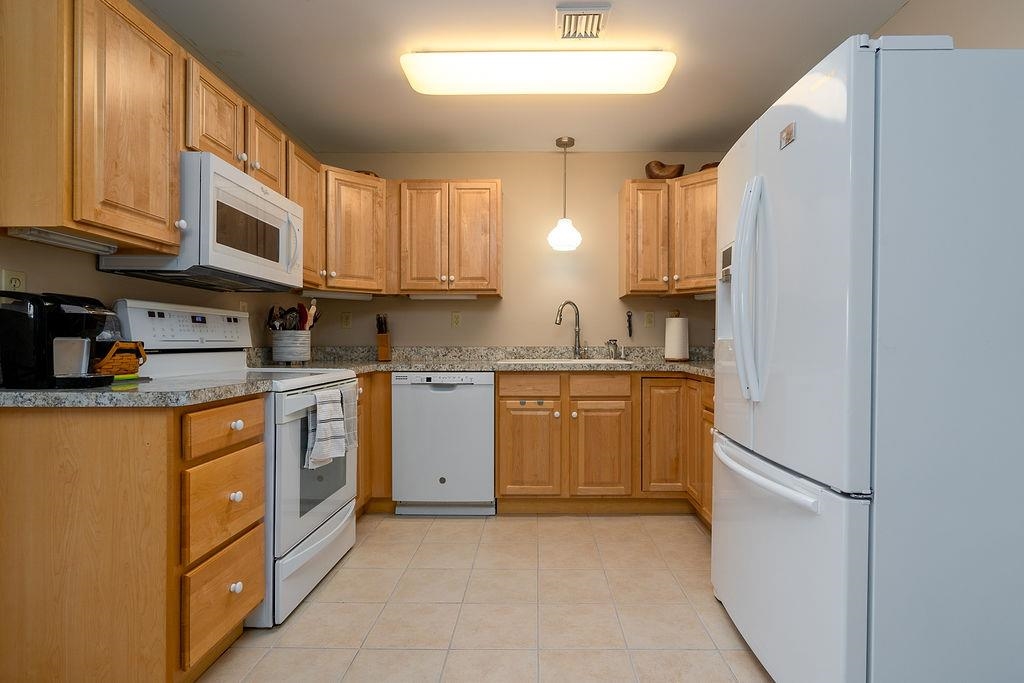 118 Secretariat Way, Unit 103 Rochester, NH 03867 - Photo 12 of 28