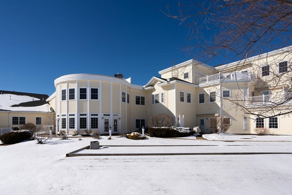 118 Secretariat Way, Unit 103 Rochester, NH 03867 - Photo 4 of 28
