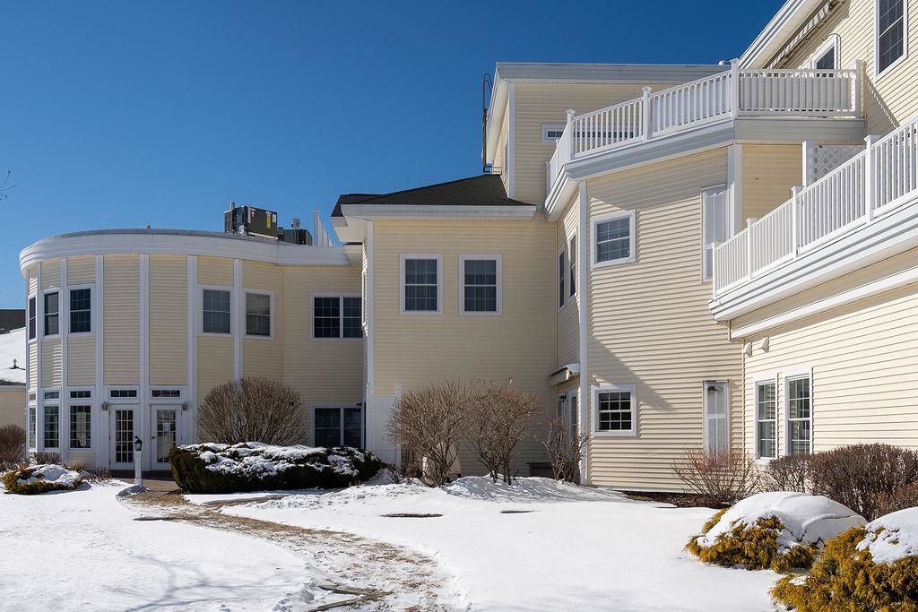 118 Secretariat Way, Unit 103 Rochester, NH 03867 - Photo 5 of 28