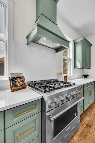 $1,850,000 | 323 50th Avenue North, Nashville, TN 37209