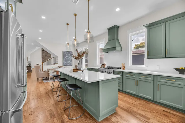 $1,850,000 | 323 50th Avenue North, Nashville, TN 37209
