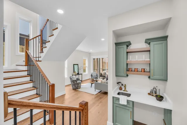 $1,850,000 | 323 50th Avenue North, Nashville, TN 37209