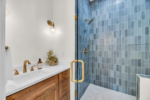 $1,850,000 | 323 50th Avenue North, Nashville, TN 37209