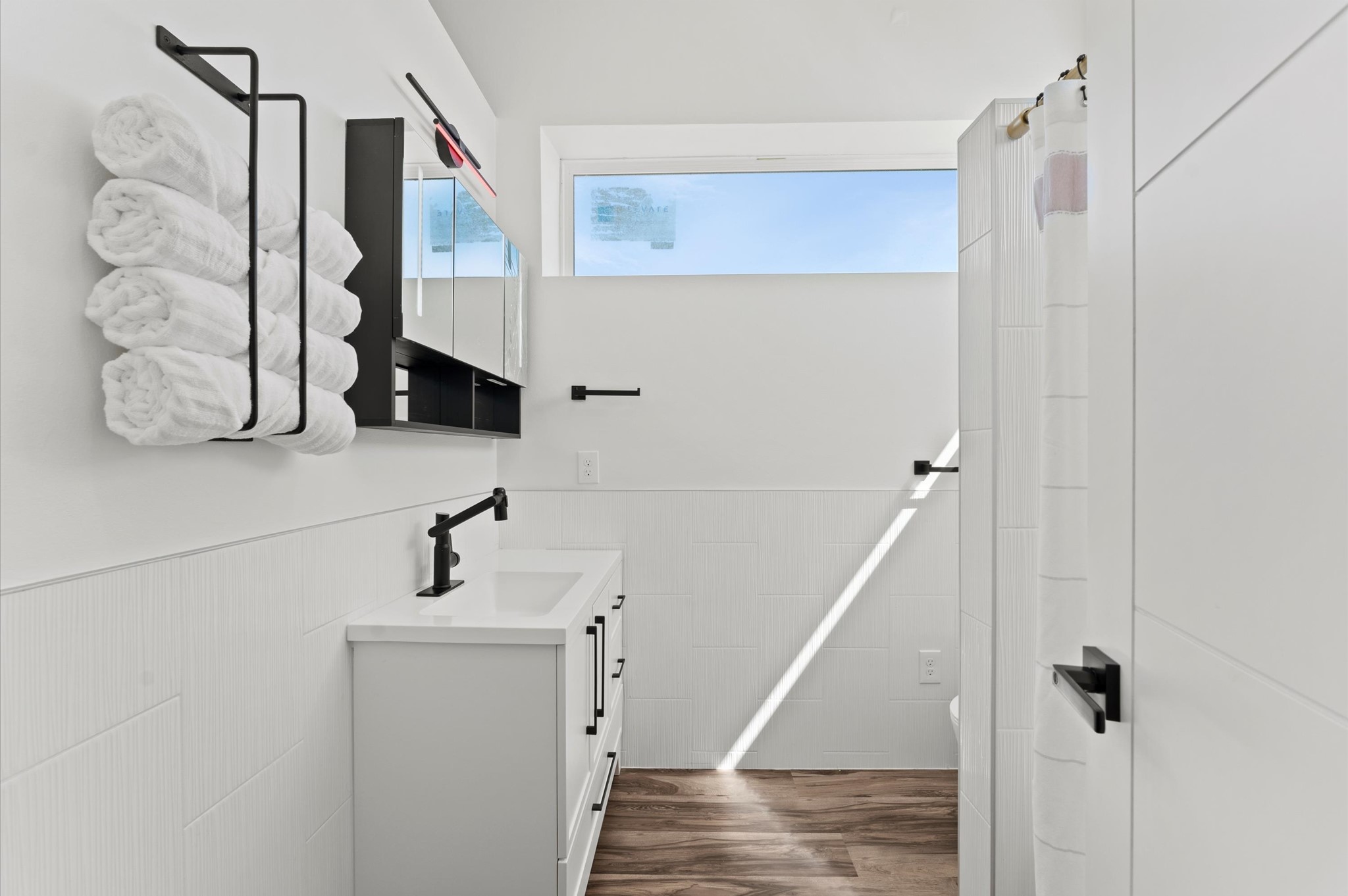 2743 Bobville Road Montgomery, TX 77316 - Photo 32 of 50 a bathroom with a sink and a shower