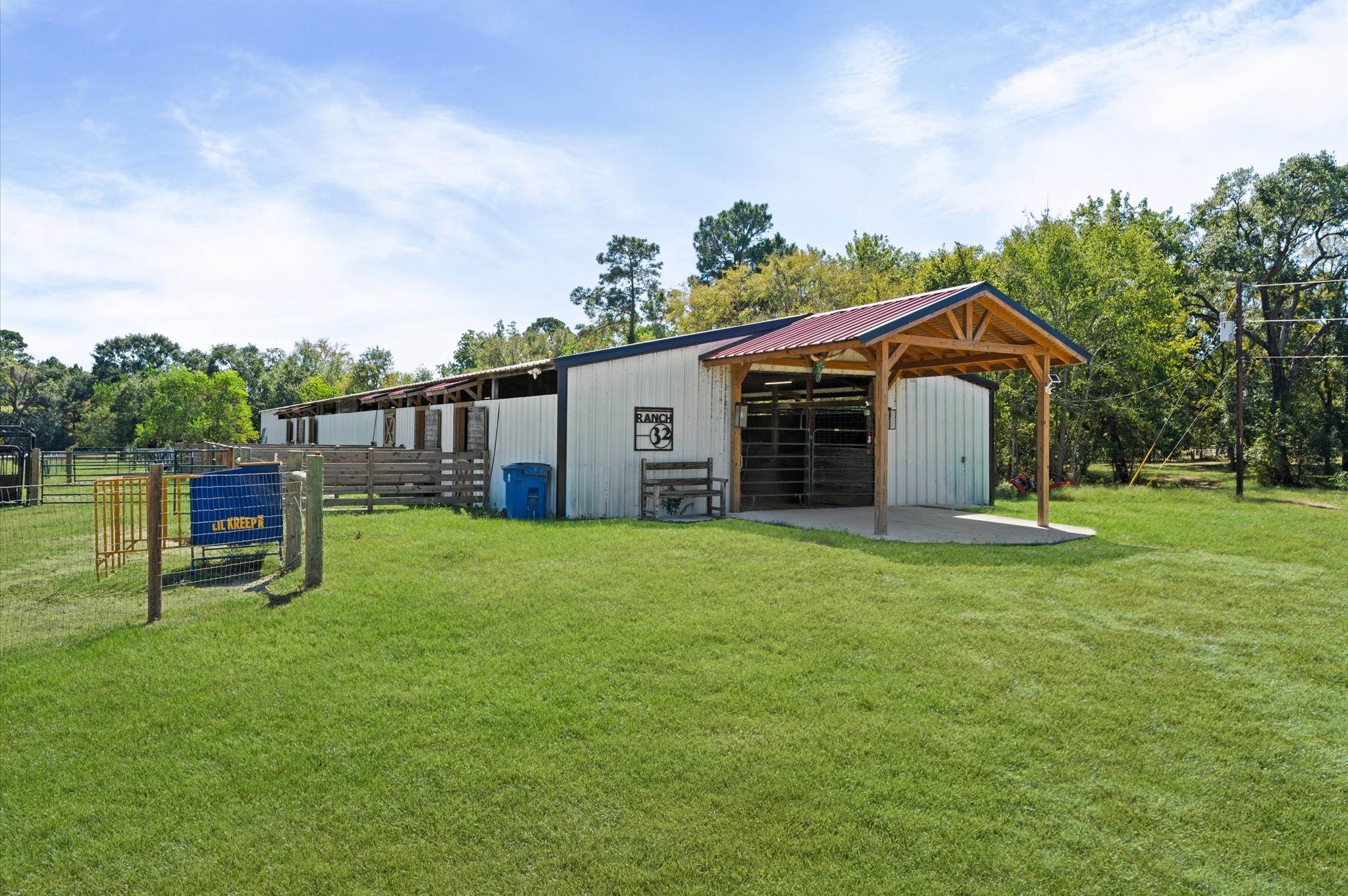 2743 Bobville Road Montgomery, TX 77316 - Photo 43 of 50 a view of a house with backyard and garden