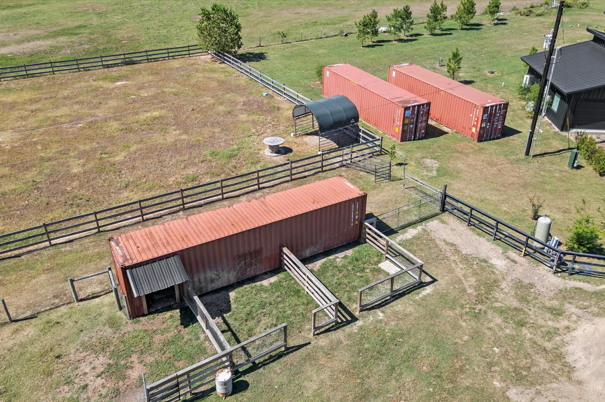 2743 Bobville Road Montgomery, TX 77316 - Photo 48 of 50 a backyard of a house with outdoor seating