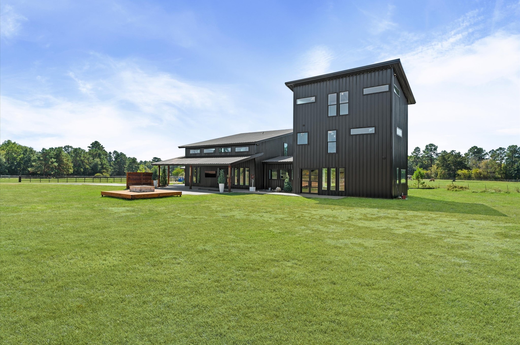 2743 Bobville Road Montgomery, TX 77316 - Photo 50 of 50 a front view of a house with garden