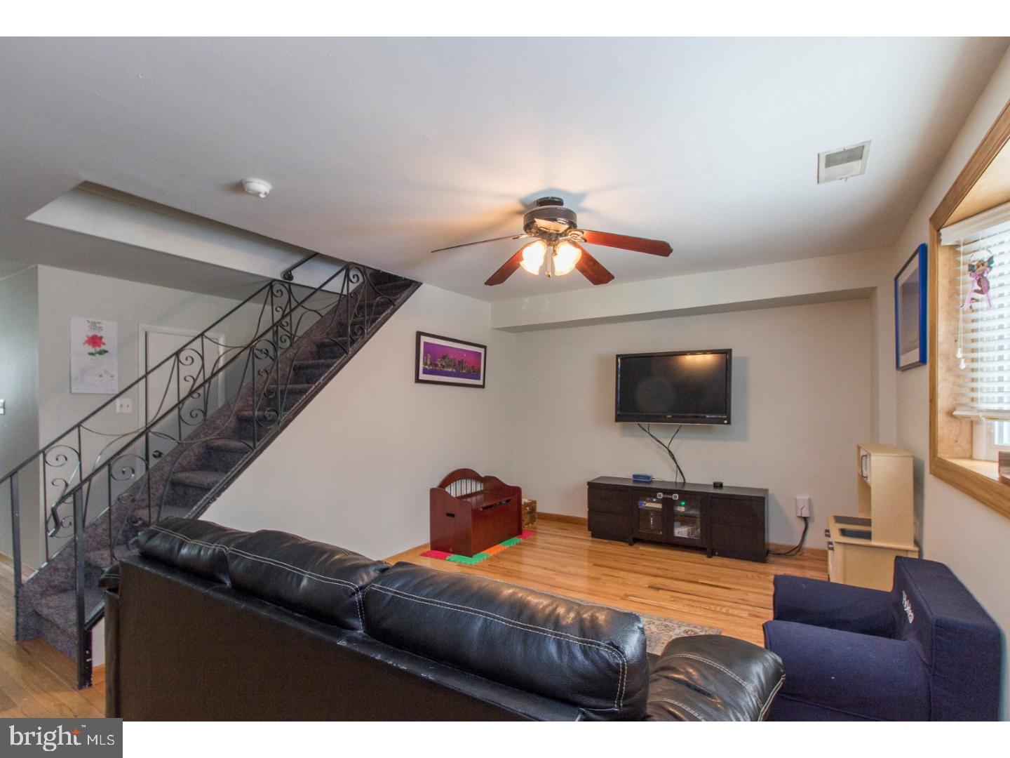 244 Ripka Street Philadelphia, PA 19127 - Photo 4 of 25