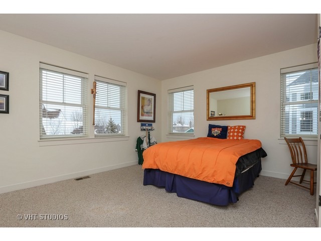 965 Shooting Star Road Grayslake, IL 60030 - Photo 11 of 23