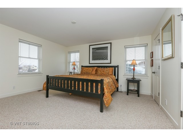 965 Shooting Star Road Grayslake, IL 60030 - Photo 9 of 23