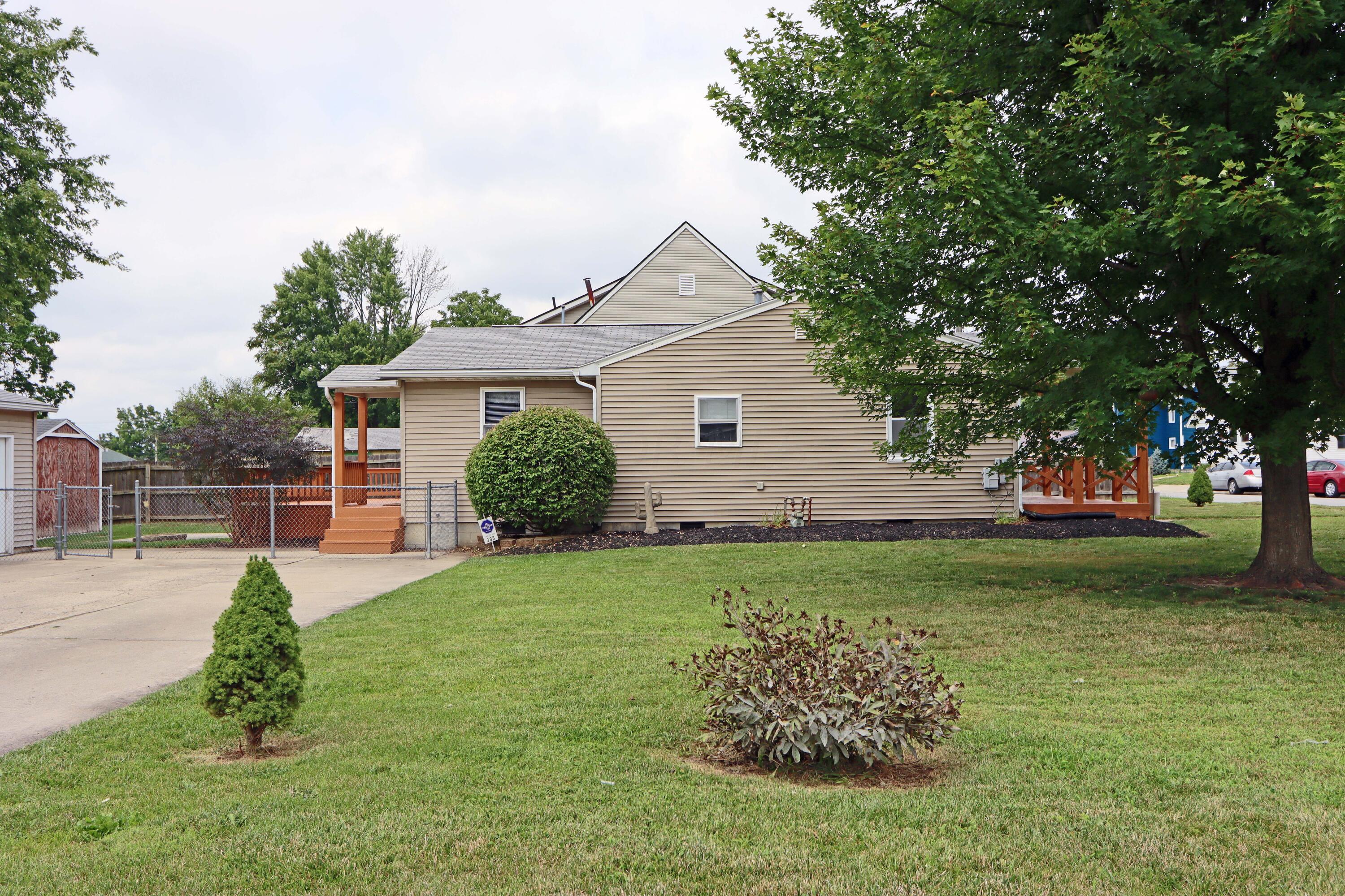 303 Waterloo Street Marion, OH 43302 - Photo 5 of 44 IMG_5163_edited-1