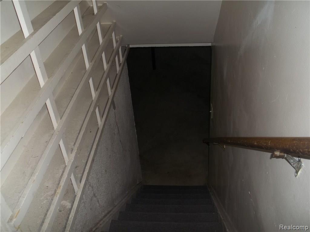 39668 Pinebrook Drive Sterling Heights, MI 48310 - Photo 20 of 28 100_1907.JPG