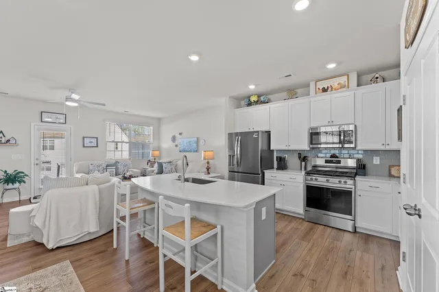 $254,900 | 6 Loebner Lane, Simpsonville, SC 29680