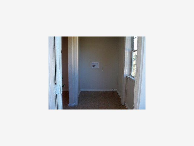 216 Elkhorn Road Watsonville, CA 95076 - Photo 6 of 7 Gallery Image 6