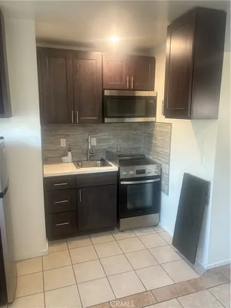 $1,650 | 939 Concord Street, Glendale, CA 91202