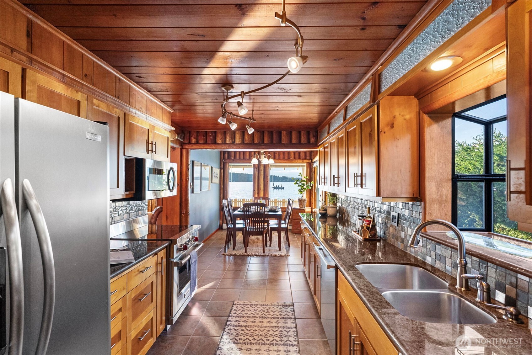 4420 Sunset Beach Road West University Place, WA 98466 - Photo 3 of 40 Gallery Image 3