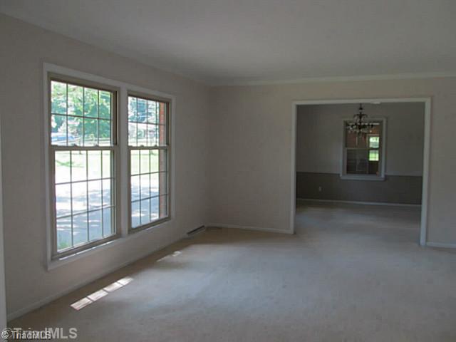 4303 Filmore Road Greensboro, NC 27409 - Photo 4 of 16 Living Room.