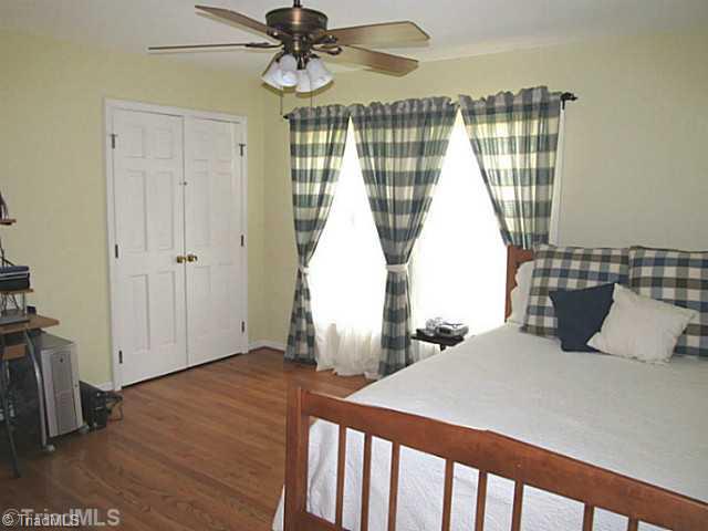 4303 Filmore Road Greensboro, NC 27409 - Photo 9 of 16 2nd Bedroom.