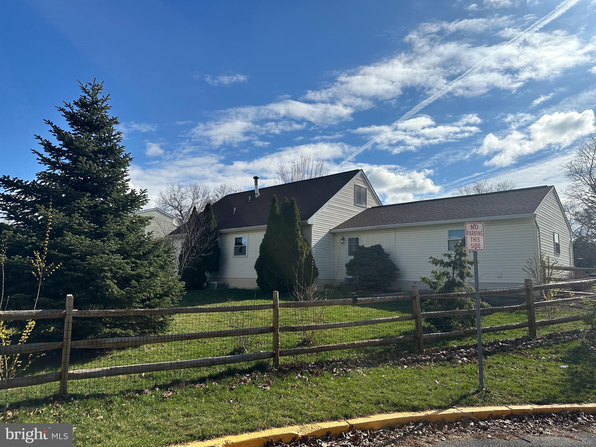 262 Spohn Road Reading, PA 19608 - Photo 2 of 2