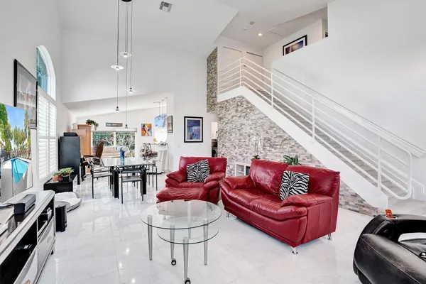 $600,000 | 6842 Dogwood Lane, Margate, FL 33063
