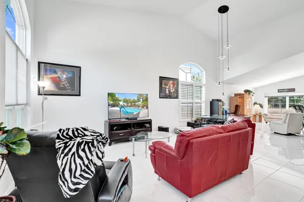 $600,000 | 6842 Dogwood Lane, Margate, FL 33063