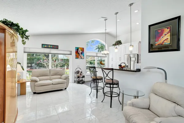 $600,000 | 6842 Dogwood Lane, Margate, FL 33063