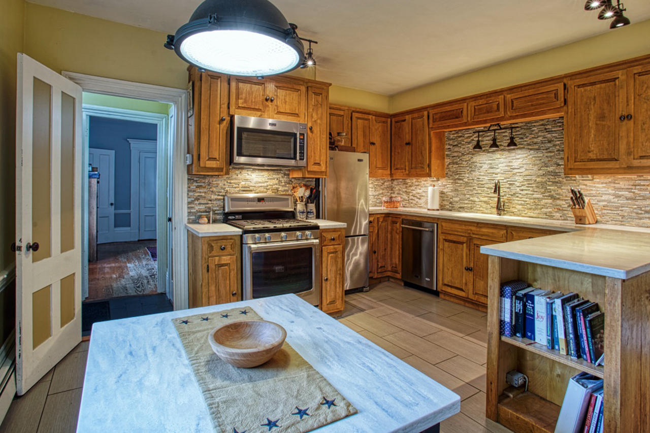 85 Bristol Road Damariscotta, ME 04543 - Photo 13 of 36 1-Kitchen 8-mod-jkd