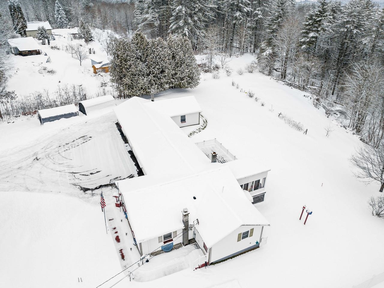 51 Lepage Road Barre, VT 05641 - Photo 4 of 48