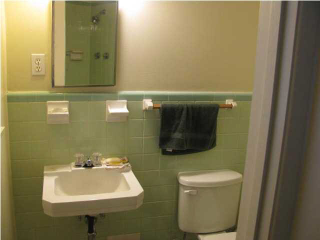 1008 Andover Street Clinton, MS 39056 - Photo 13 of 17 Master bath
