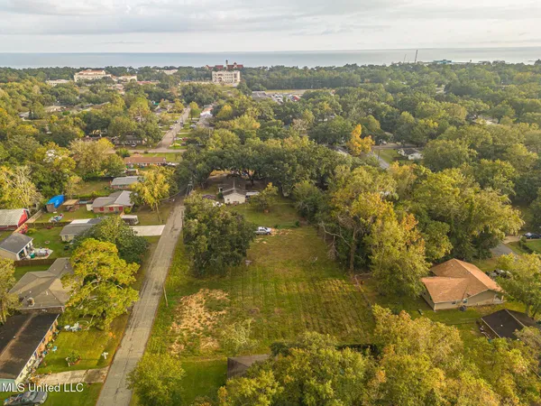 $50,000 | 211 Gates Avenue, Long Beach, MS 39560