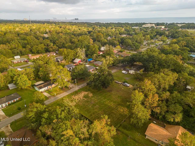 $50,000 | 211 Gates Avenue, Long Beach, MS 39560