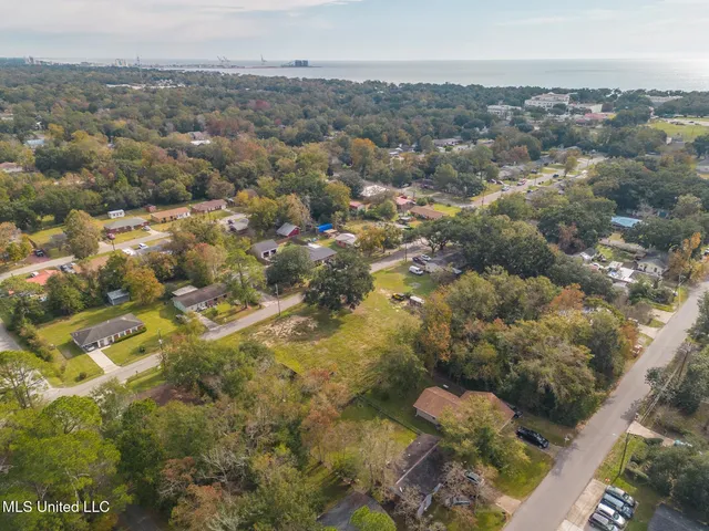 $50,000 | 211 Gates Avenue, Long Beach, MS 39560